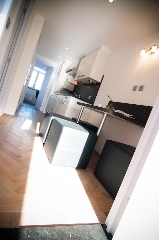 Apartment De Maasnacht Maaseik Luaran gambar