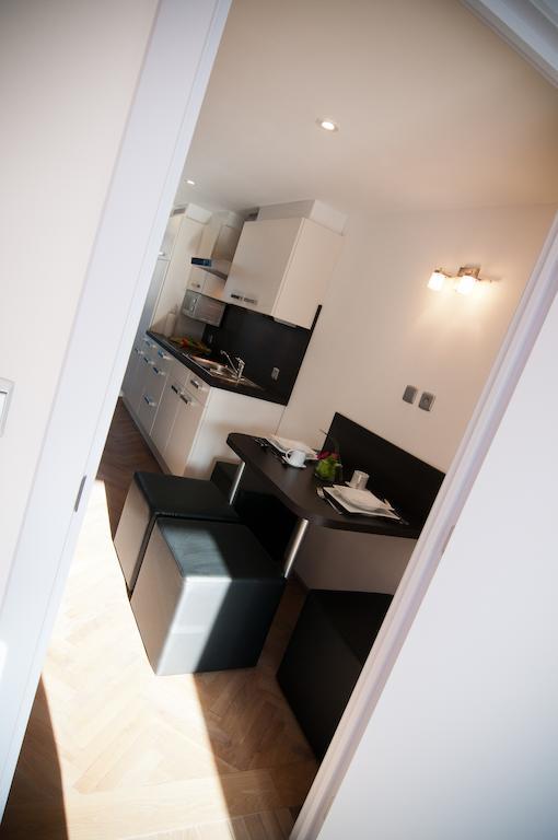 Apartment De Maasnacht Maaseik Luaran gambar