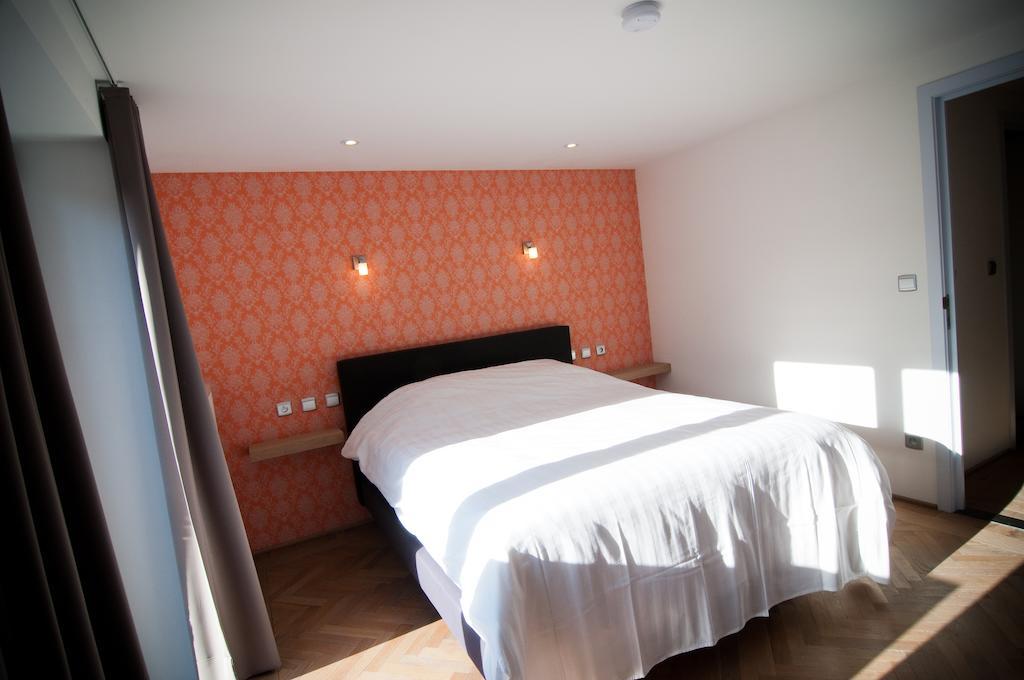 Apartment De Maasnacht Maaseik Luaran gambar
